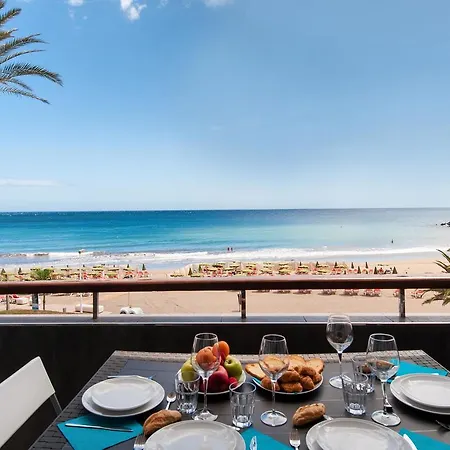 Las Burras Beach Nasas
